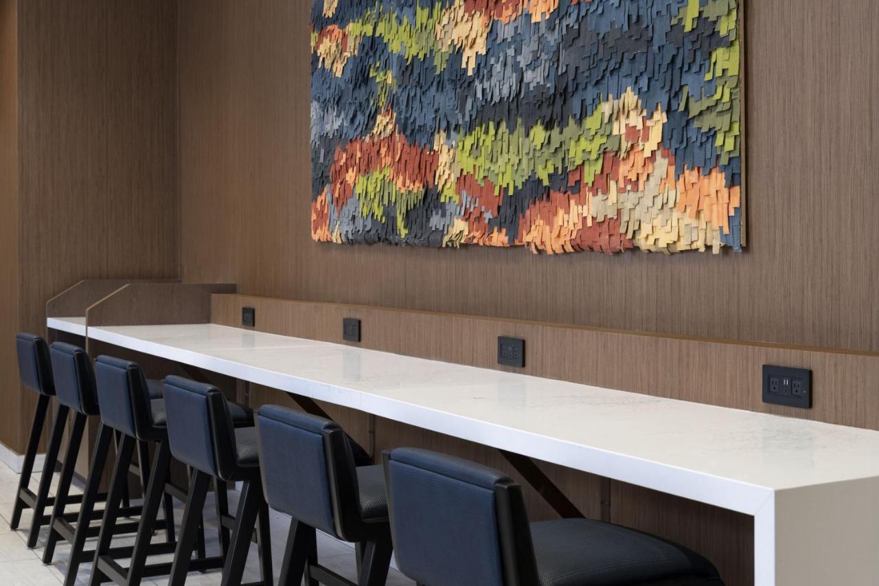 Отель San Ramon Marriott Экстерьер фото