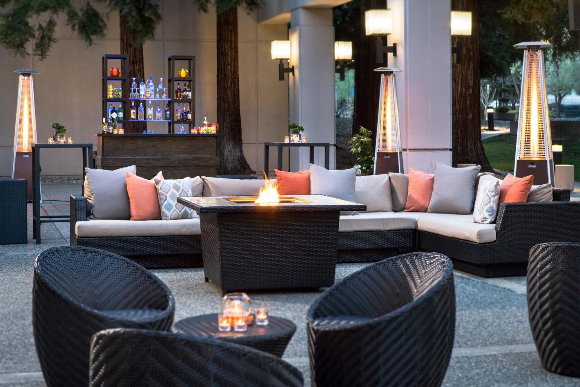 Отель San Ramon Marriott Экстерьер фото
