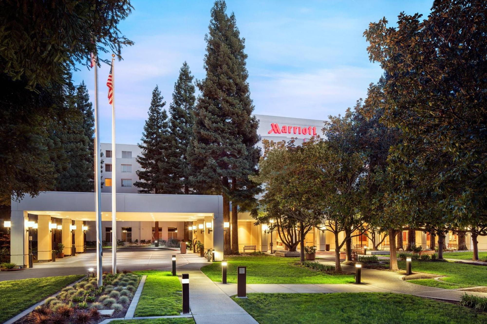 Отель San Ramon Marriott Экстерьер фото