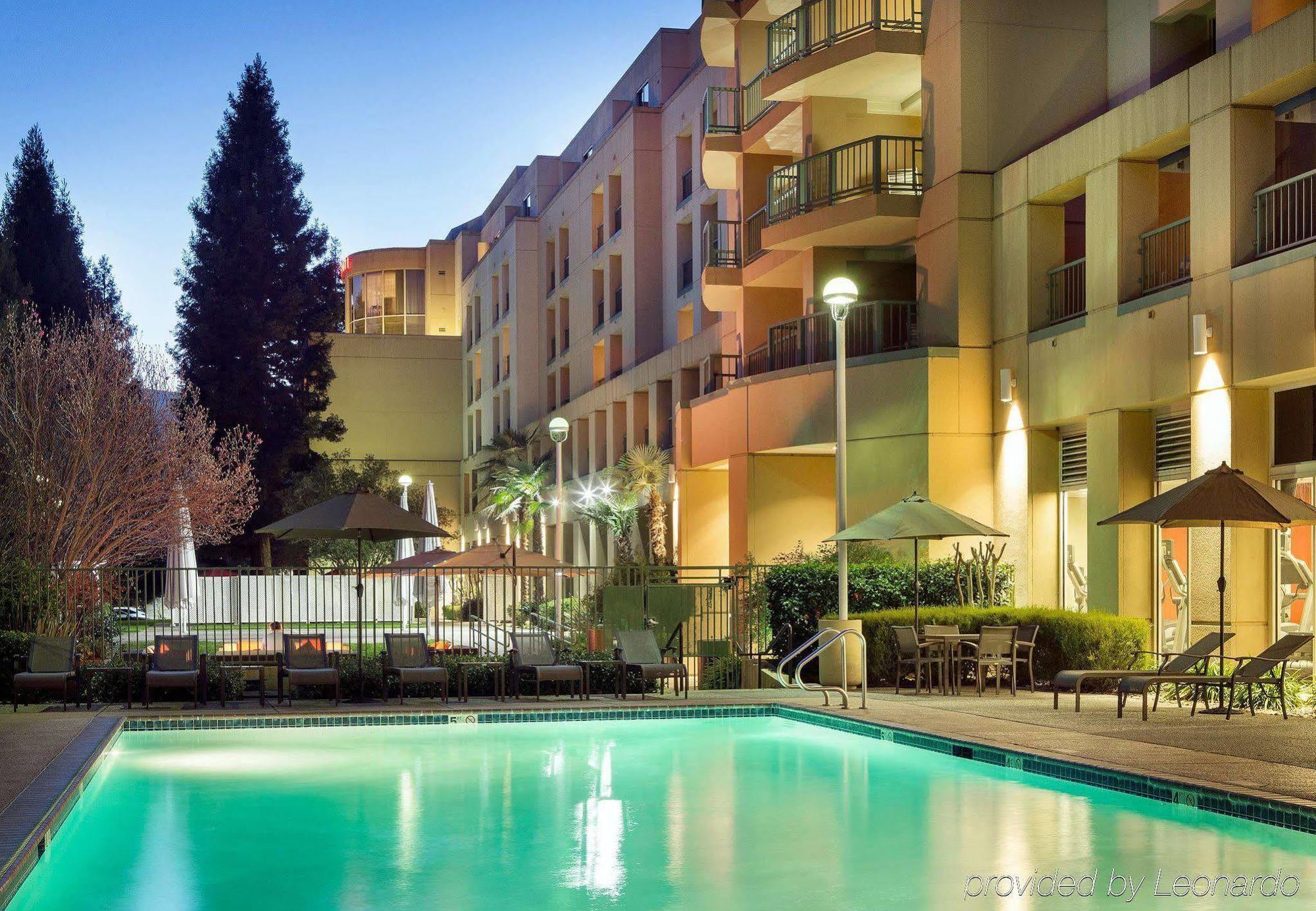Отель San Ramon Marriott Экстерьер фото